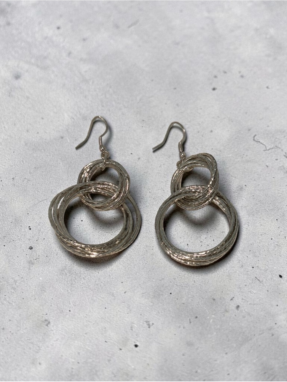 Vestopazzo Italy Silver Plated Hammered Interlocking Circle Drop Earrings